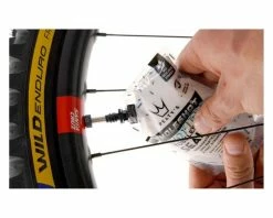 Peaty's Holeshot BioFibre Tubeless Sealant 9 Peaty's Holeshot BioFibre Tubeless Sealant -Goede fiets Parts Winkel pts hbf 1000 3 medium 1